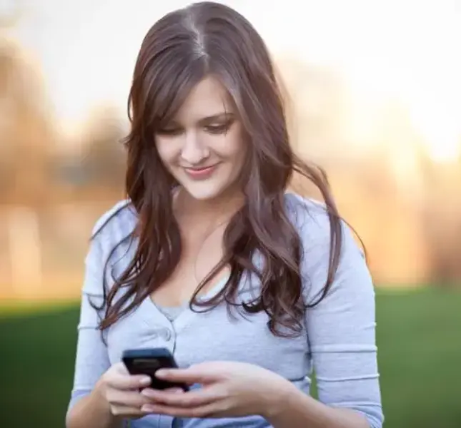 Exploring The Latest Teeth Whitening Trends of 2024 What's New (10)607